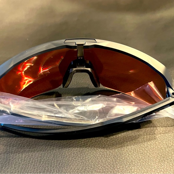 New Oakley Sutro Lite 9463 Prizm Trail Torch - Picture 3 of 12